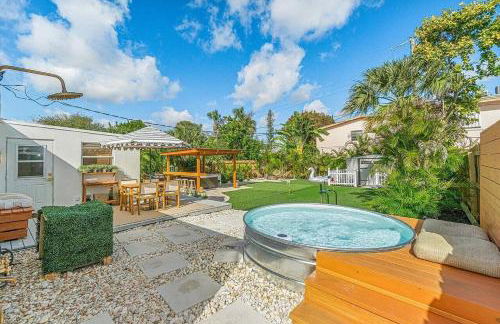 Tank Pool, Putting Green & 1 Mile to the Beach! - Foto 1