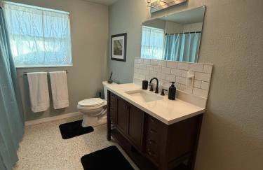 Pool home on the Bay, large private yard near AMI - Foto 44