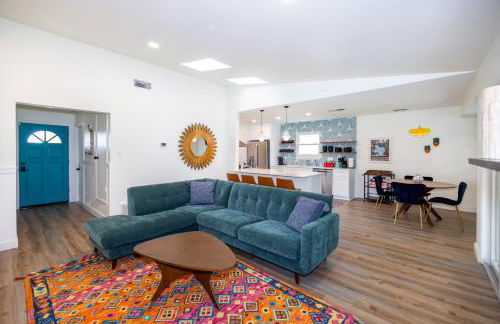 Luxury 4BR Oasis with Pool, Hot Tub & Game Room! - Foto 1