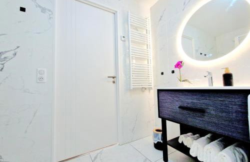 Stylish Stay Near Paris - 850m to Subway RER A - Netflix T1-4P - Foto 15
