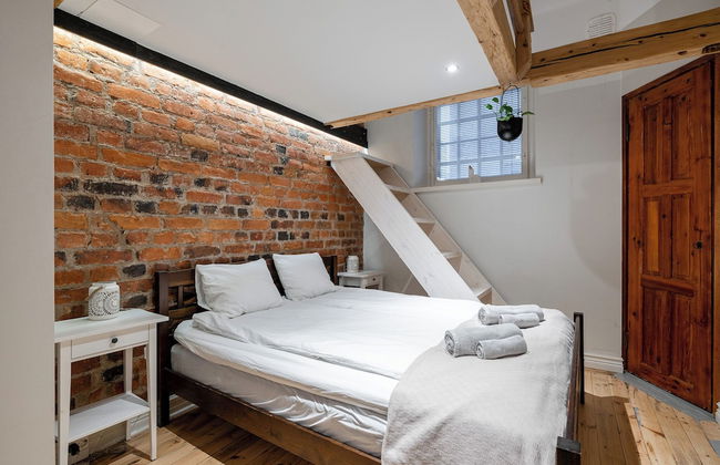 Historical Apartment in Tampere Downtown with Free Parking - Photo 6