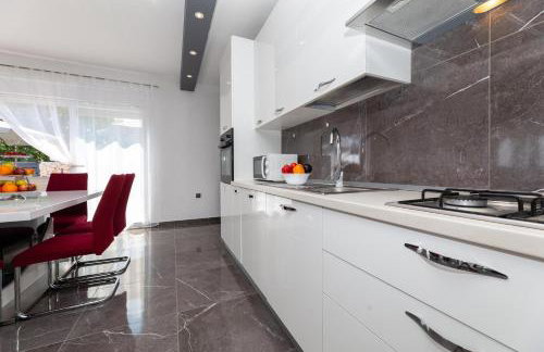 Villa Mia - Photo 26