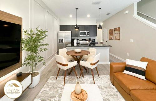 Elegant 3BR Townhouse wResort Pool10 Min Disney - Foto 18