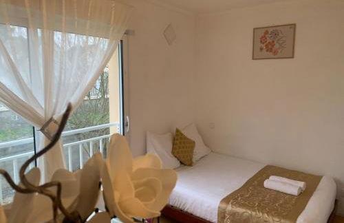Charming Studio with Balneo Shower, Parking Included - Foto 32
