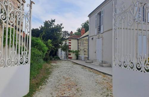 Lentre du Chteau 1 - Foto 3