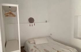 Magnolia Loft A spacious, authentic space with rustic charm - Foto 14