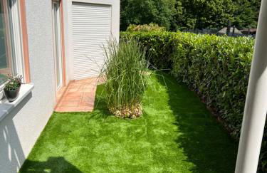 Moderne Wohnung am Waldrand, 5 Minuten zur Autobahn in alle Richtungen - Foto 9