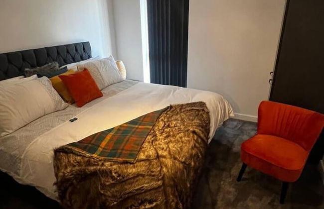 Stunning 2-bed Apartment in Grays - Photo 25