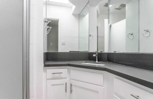 Blueground Westwood balcony nr UCLA LAX-1397 - Foto 11