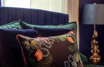 The Peacock - Artsy East Hill Getaway - Foto 9