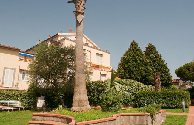 The Sail Boat - Foto 1