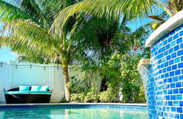 Private Luxe Pool Club Heated Spa - Foto 19