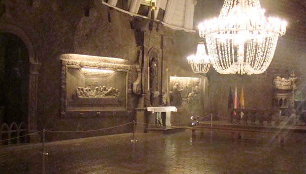 Auschwitz and Salt Mine Private Tour - Foto 5, Bas-reliefs in the Salt Mines