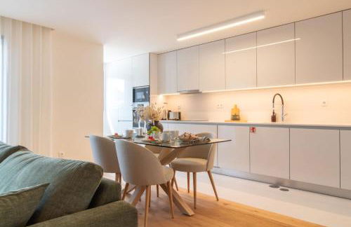 Gaia Elegant Apartment with Patio by LovelyStay - Foto 25