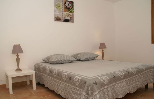 Captivating Holiday Home in Les Vans With Pool - Foto 3