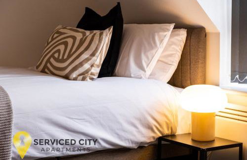 SCA-Arden House 10min to NEC Sleeps 6 Parks 2 Vans - Foto 36