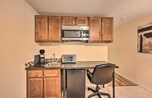 2 Blocks to Light Rail Denver Unit with Kitchenette - Foto 8