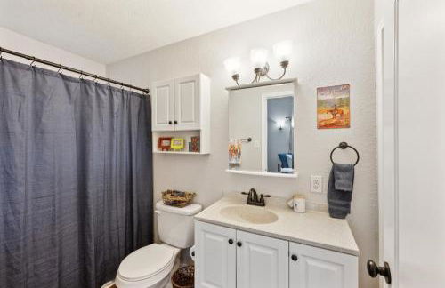 Hill Country Getaway Near San Marcos River home - Photo 9