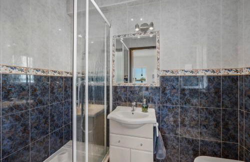 Stunning Countryside Villa w Private Garden & Pool - Foto 33