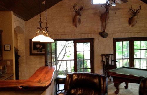 Stunning Luxury Estate on Private Lake in Texas Hill Country near Austin - Foto 9