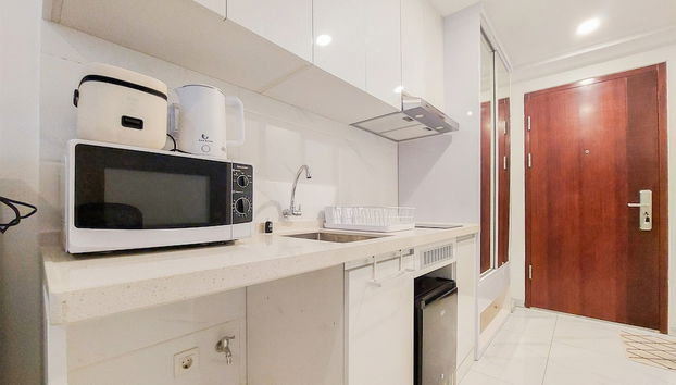 Simple And Cozy Stay Studio Sky House Alam Sutera Apartment - Foto 5, Cocina privada