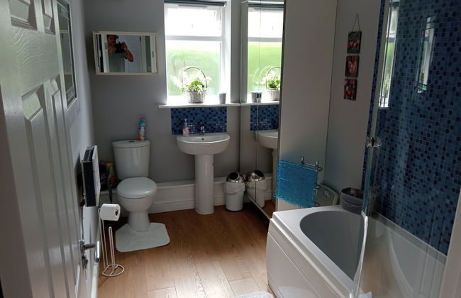 Beautiful and Secluded ,detached Garden Apartment - Foto 14