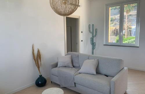 Incanto sul mare con enorme terrazza e piscina - Foto 12