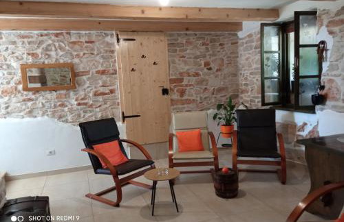 Mala kuća sa velikim grijanim bazenom ANTONIO - Foto 35