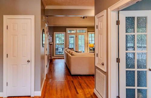 Labrador Lake with FirePit and Billiards - Foto 27