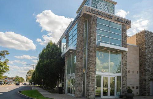 2mins DTPatioParking50 Roku TV400 Mbps - Foto 20