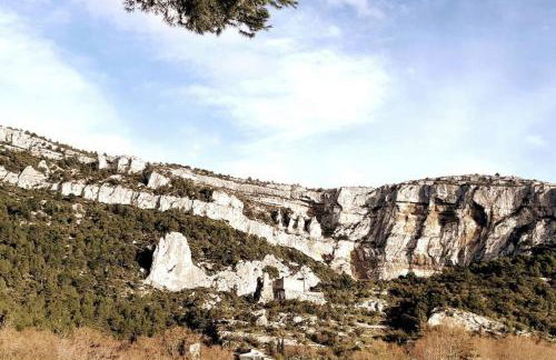 Vue panoramique sur le château,montagne et grottes - Foto 1