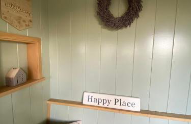Happy Place Shepherds Hut - Foto 2