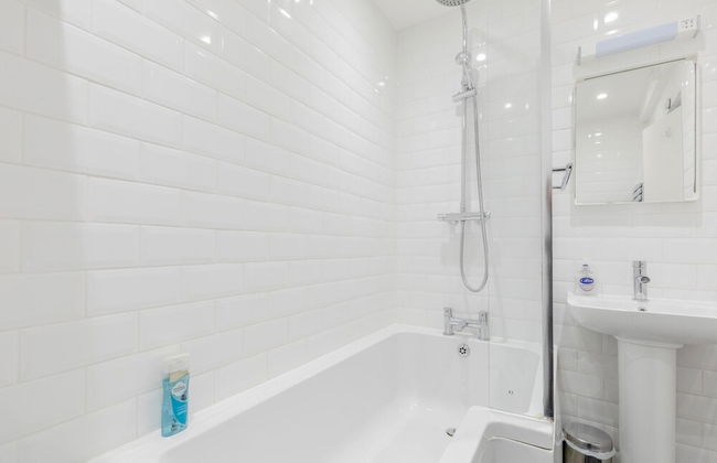 Homely 2BD Flat W/private Patio Near Maida Vale! - Foto 27