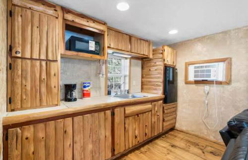 Lake Escape for Two – Jacuzzi & Fire Pit - Foto 1