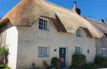 Stable Cottage - Sleeps 6, near Lulworth Cove - Photo 1