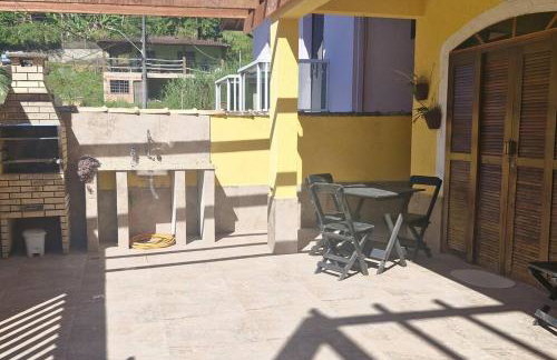 Casa Pouso Aconchego Para Ti - pertinho de Trindade com conforto e churrasqueira - Foto 13