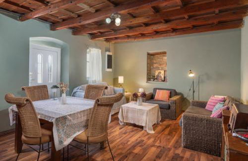 Tylissos EV Stone House - Photo 8