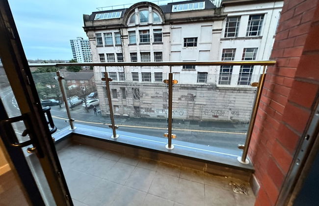 Adelphi Wharf Apartments by Beehosting - Photo 53