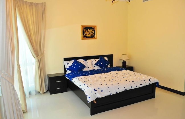 Golden Treasure Tower Family Apartment - Photo 8