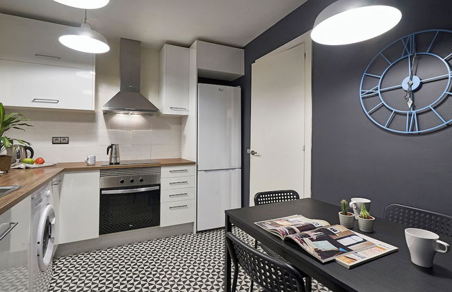 BeBarceloner Sants Apartments - Photo 31