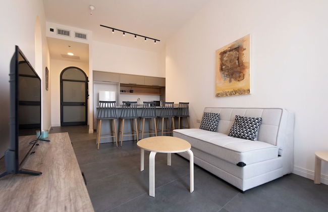 PORT CITY HAIFA - Flea Market Luxury - Foto 30