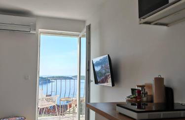 Apartments old town Hvar sea view - Photo 3