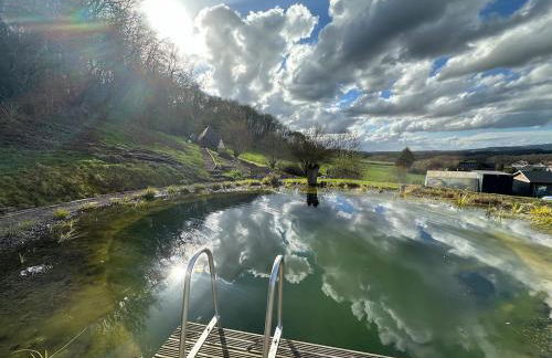 Cosy Hut Immersed in Nature with Private Hot Tub - Foto 27