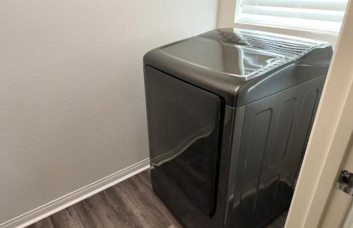 Relaxing Vegas Stay with BBQ & Games - Foto 32