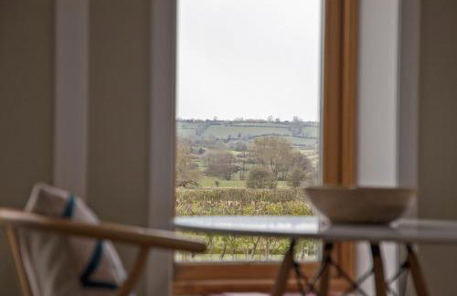 Nether Farm Roundhouses - Henmore Water & Sturston Winds with hot tubs - Bradley Wood no hot tub - Foto 30