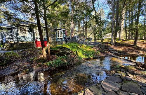 Enchanted Fox Dell Cottage - Foto 5