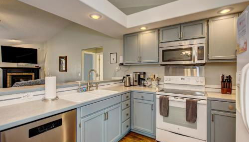 Hello Dolly! 3 beds, 2 bath, 2 TV's, Fireplace, Quiet Neighborhood in Star, ID minutes from walking trails and river views - Foto 5