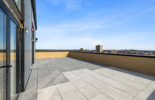 2BR, King Bd, Free Prkn, Gym, NYC View, 8min Train - Foto 72