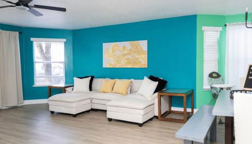 3BR Disney Home with Pool , Arcade and Hot Tub - Photo 2