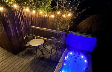 River Side Cabin with Hot tub Snowdonia - Foto 3